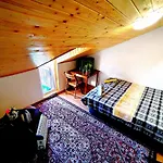 旅馆 Central Suites