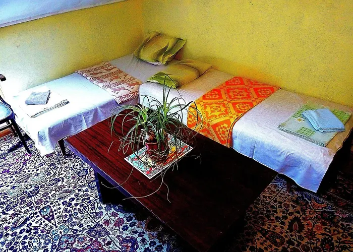 Central Suites Vandrarhem Varna